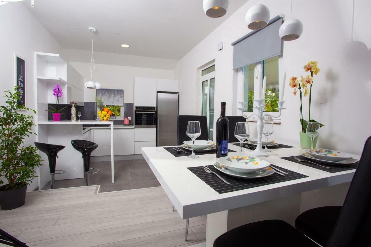 Apartment Ana Макарська Екстер'єр фото